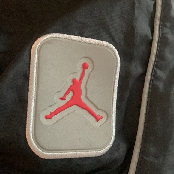 Men’s Nike Air Jordan Shorts - Picture 3 of 7